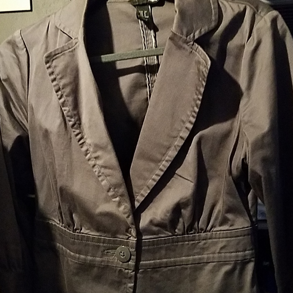 Gray blazer
